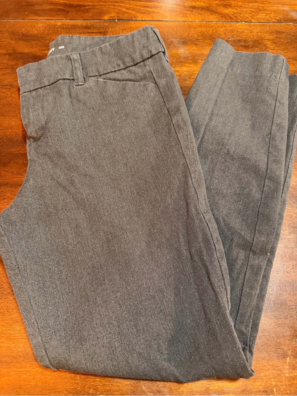 Old Navy Gray Pixie Pant Size 2